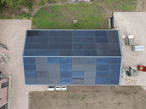 Photovoltaikanlage auf Lagerhalle