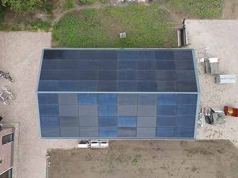 Zonnepanelen loods